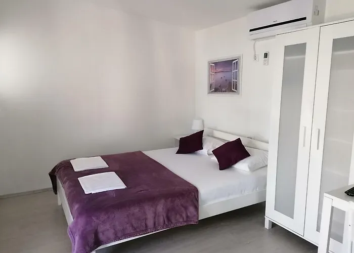 Vendégház Fjaka Camp