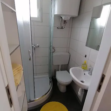 Fjaka Camp Πανσιόν 3*